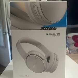 Bose quiet comfort headphones brand new never opened